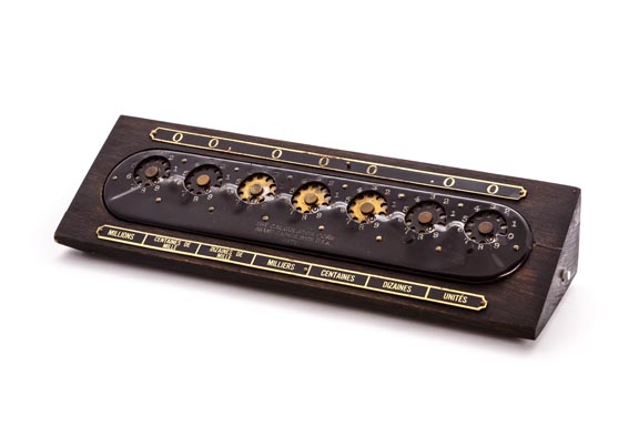 Ábaco de círculos CALCULATOR con base de madera