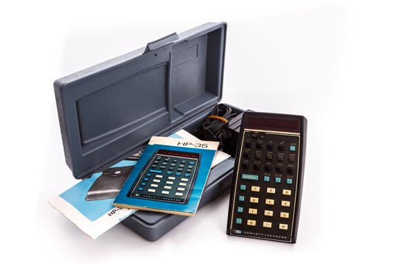 CALCULADORA ELECTRÓNICA HP-35